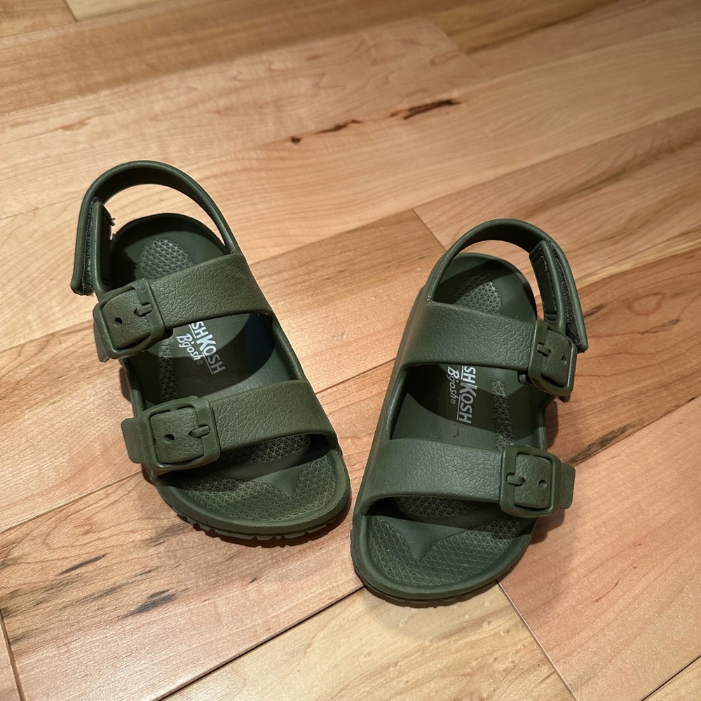 Carters Osh Kosh Sandels